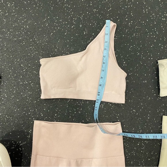 Ribbed workout set one shoulder so flattering size small - Picture 5 of 6